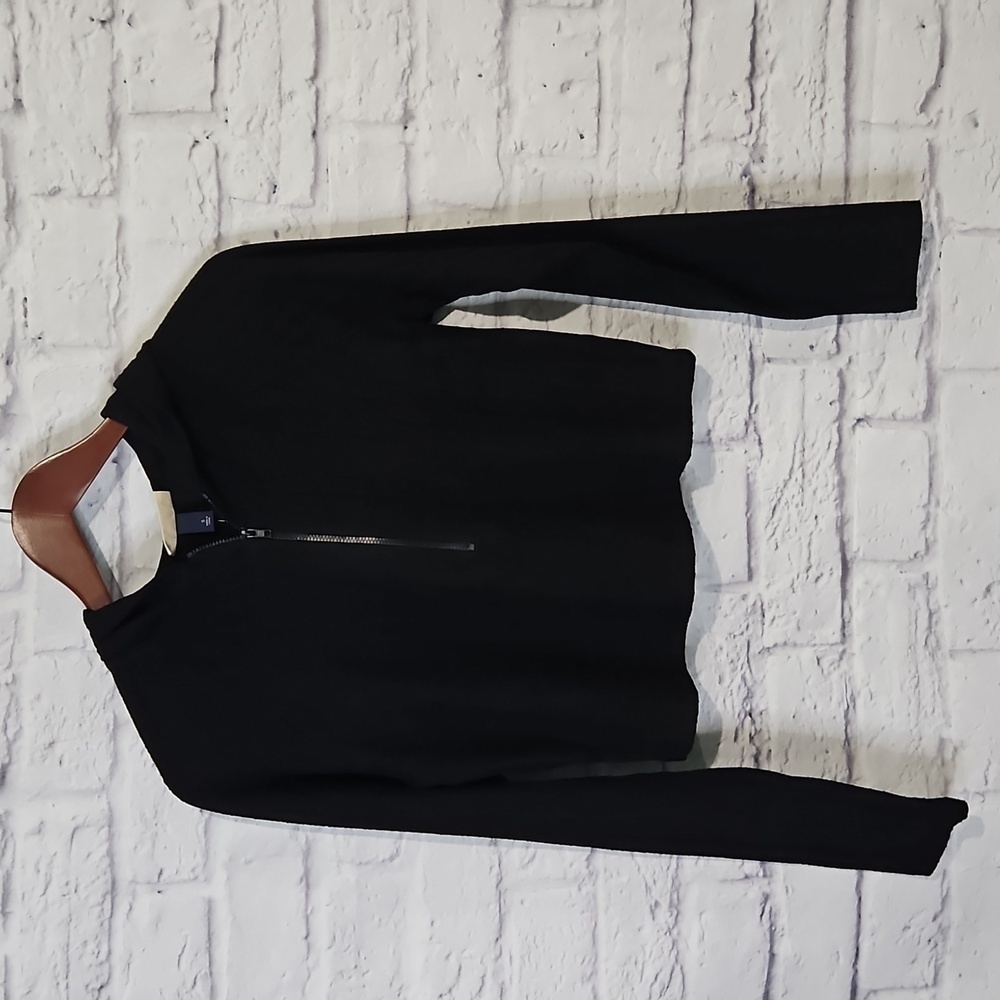 Universal Thread quarter zip long sleeve crop top